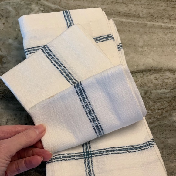 Pottery Barn Dishcloth Napkins Set of 4. NWT - Picture 4 of 7